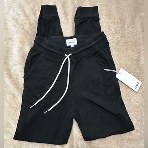 Mate the label thermal joggers